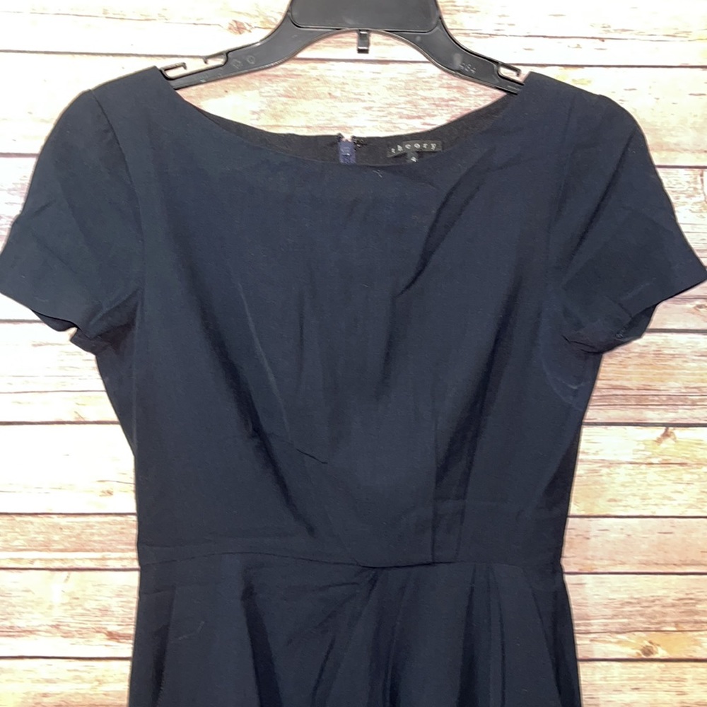 Theory Virgin Wool Navy Blue Dress size 4 EUC - Picture 2 of 10